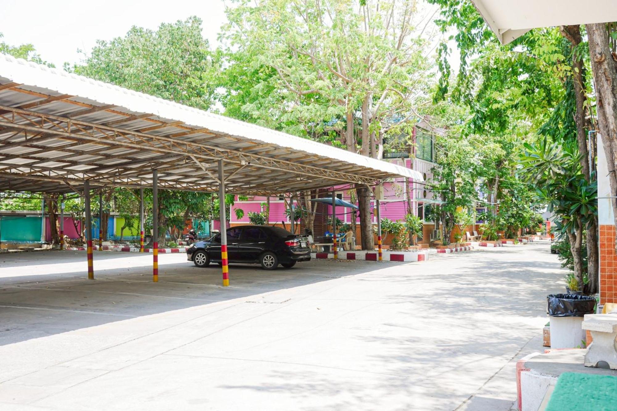 Rak Kun Resort 2 Nakhon Sawan Exteriér fotografie