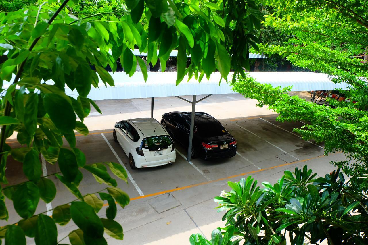 Rak Kun Resort 2 Nakhon Sawan Exteriér fotografie