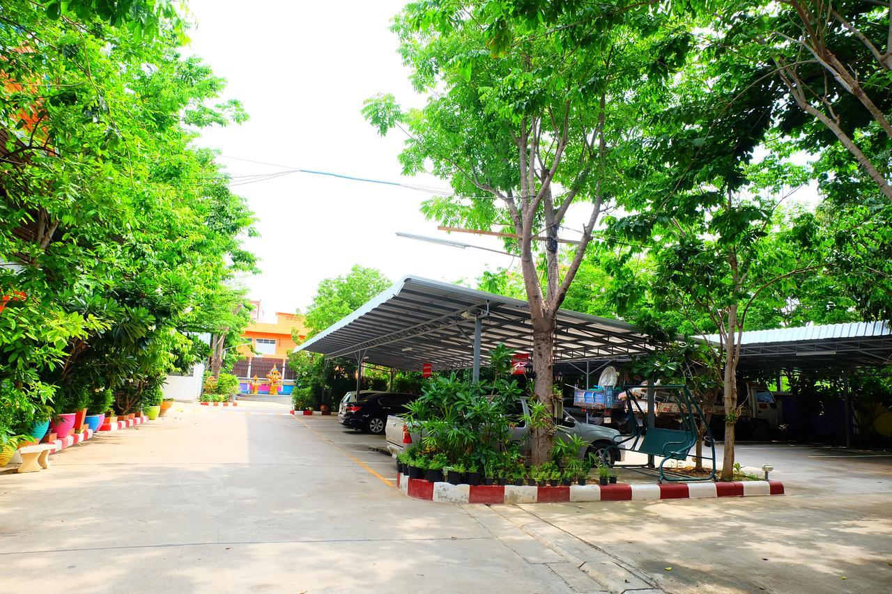 Rak Kun Resort 2 Nakhon Sawan Exteriér fotografie