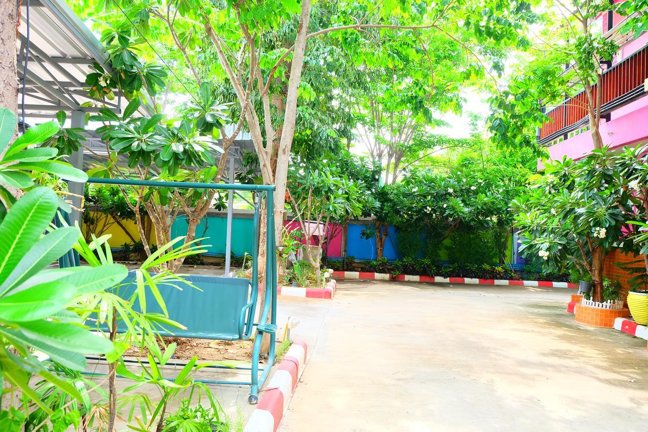 Rak Kun Resort 2 Nakhon Sawan Exteriér fotografie