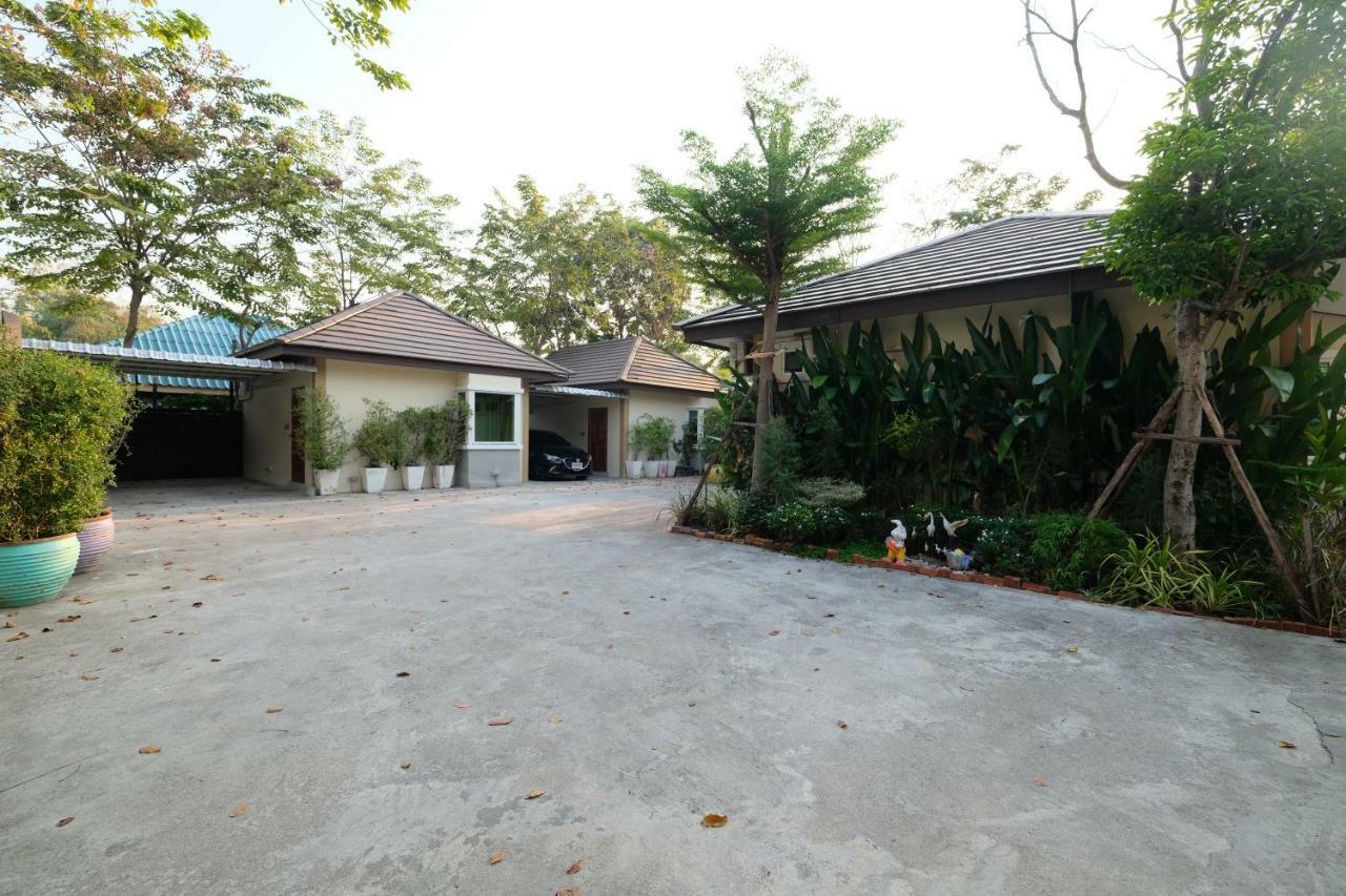 Rak Kun Resort 2 Nakhon Sawan Exteriér fotografie